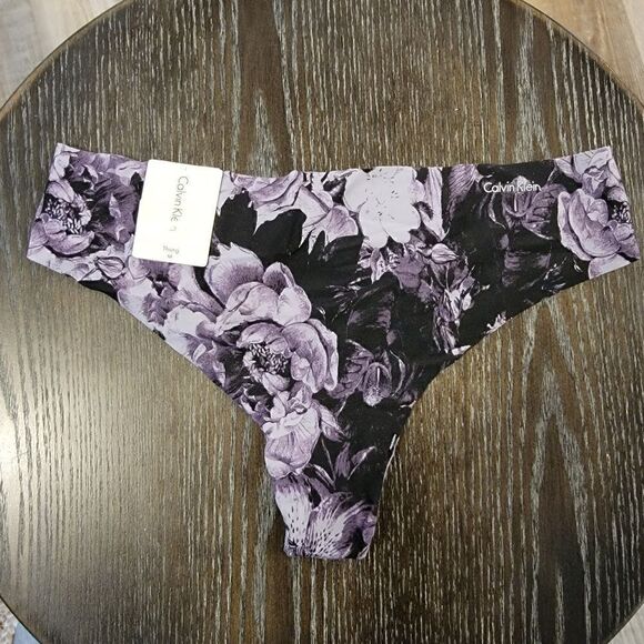 Calvin Klein Invisibles floral Thong NWT - Picture 3 of 7